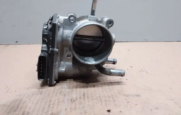 KIA Sportage Throttle valve 351002B300 530210Q07