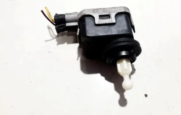 Opel Astra G Headlight level adjustment motor 90590665 007878