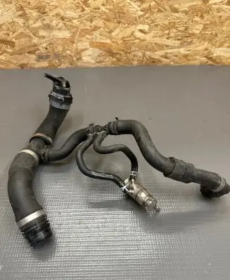Mercedes-Benz C W205 Fuel injector A0004904100 LZ7008 2118700785202