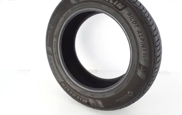 BMW X3 F25 R18 winter tire 