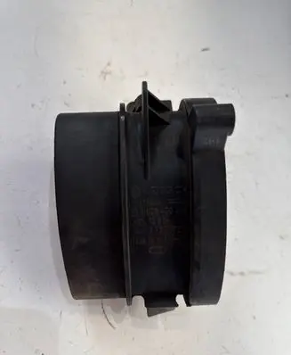 BMW 5 E39 Mass air flow meter 7787076 0928400468 1362