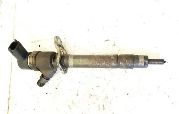 Volvo XC90 Fuel injector 0445110257