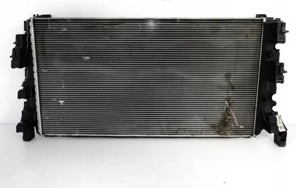 BMW 2 F45 Coolant radiator 7643331