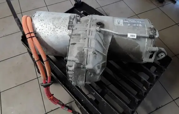 Tesla Model S Engine 1002633