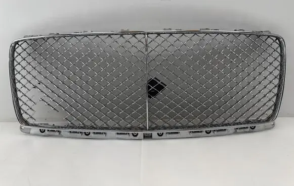 Bentley Bentayga Front bumper upper radiator grill 4047829
