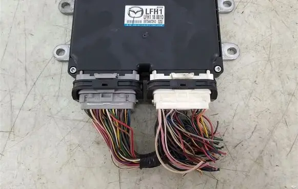 Mazda 6 Engine control unit/module LFH118881D