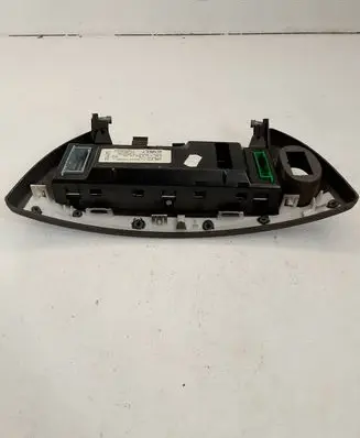 Renault Scenic I Central console control unit 663001