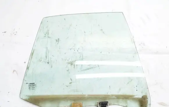 Nissan Primera Rear door window glass
