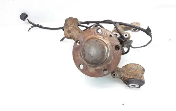 Audi A4 S4 B7 8E 8H Rear wheel hub spindle/knuckle 