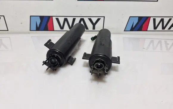 BMW 3 E90 E91 Windshield washer spray nozzle 