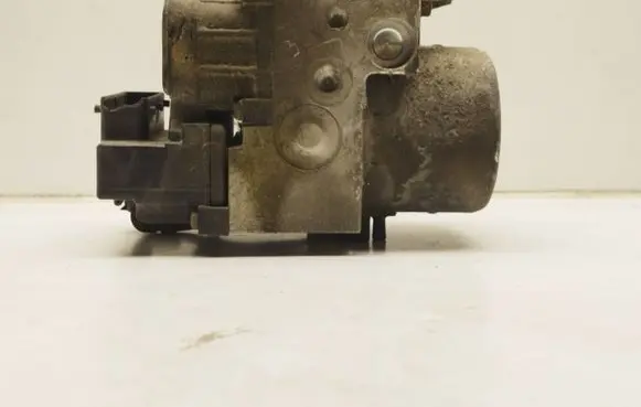 Subaru Forester SF ABS Pump 27531FC010