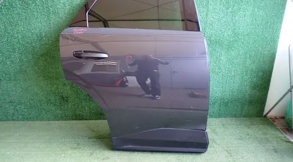 Peugeot 3008 III Rear door 