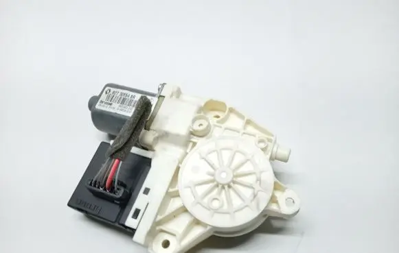 Renault Fluence Rear door window regulator motor 827306548R