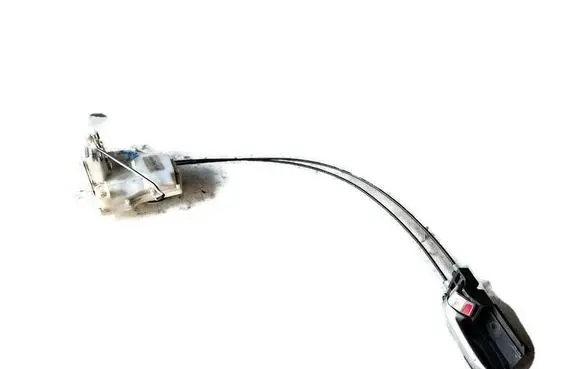Suzuki Swift I Front door lock 82202-62K01