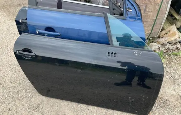Audi TT Mk1 Front door