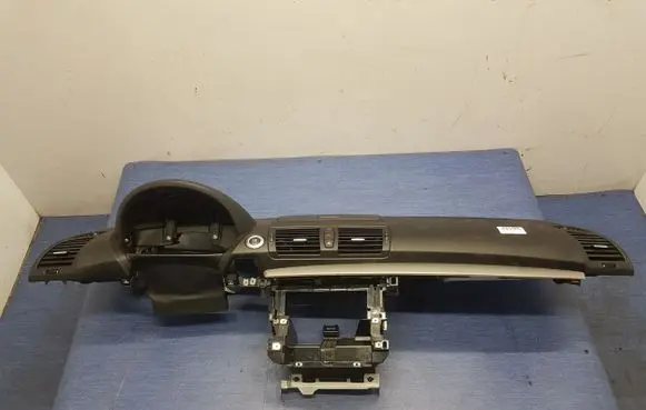 BMW 7 F01 F02 F03 F04 Dashboard