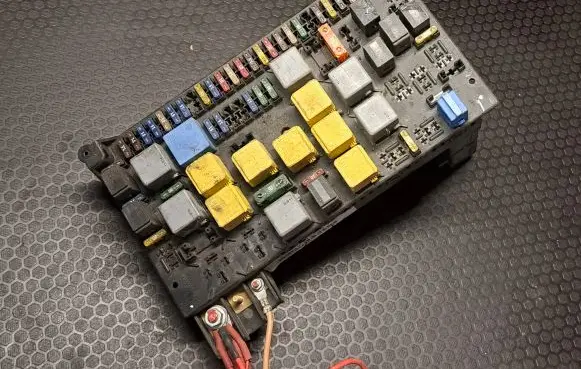Mercedes-Benz ML W163 SAM control unit 1635455232 05371053
