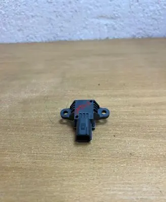 Jaguar XF X250 Airbag deployment crash/impact sensor BJ3214C676AA F4610