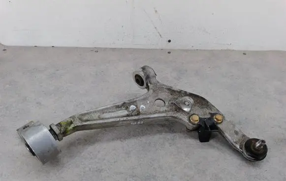 Nissan X-Trail T30 Front control arm 
