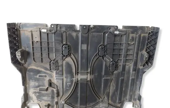 Peugeot 2008 II Engine splash shield/under tray 9847061080 9847061180