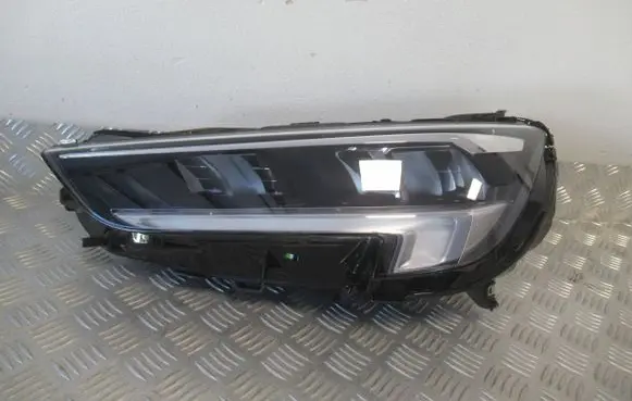 Opel Insignia B Headlight/headlamp 1176115000100 139200102338 E4275901