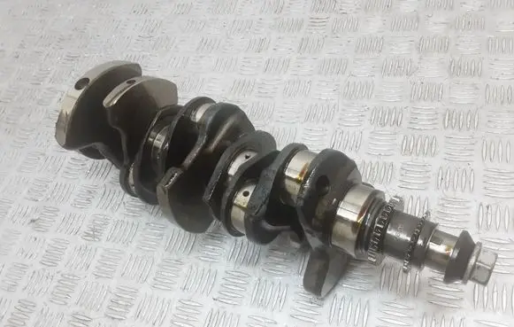 Mercedes-Benz C AMG W205 Crankshaft R27610 A27611