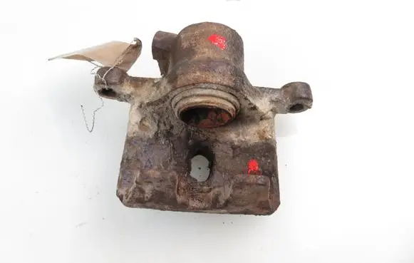 Mitsubishi Pajero Rear brake caliper 