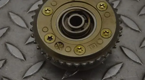 BMW 3 E90 E91 Camshaft pulley/ VANOS 7540346