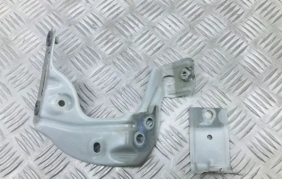 Volkswagen Golf Sportsvan Fender mounting bracket 510821136C 510809471C
