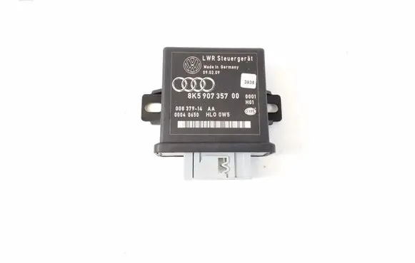 Audi A5 8T 8F Light module LCM 8K590735700