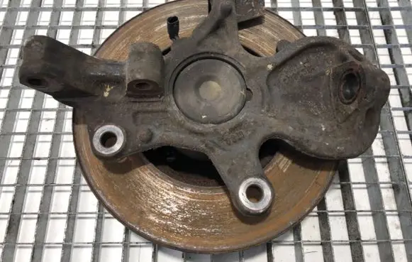 Mercedes-Benz Sprinter W906 Front wheel hub spindle knuckle