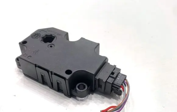 Audi A7 S7 4G Air flap motor/actuator K987A