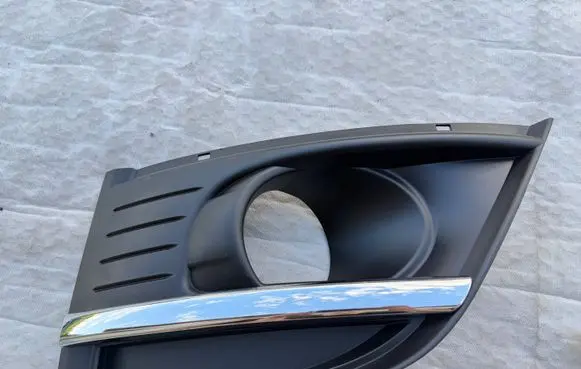 Citroen C4 I Picasso Front fog light trim/grill 9680404077BLCP 9680404077 2001076