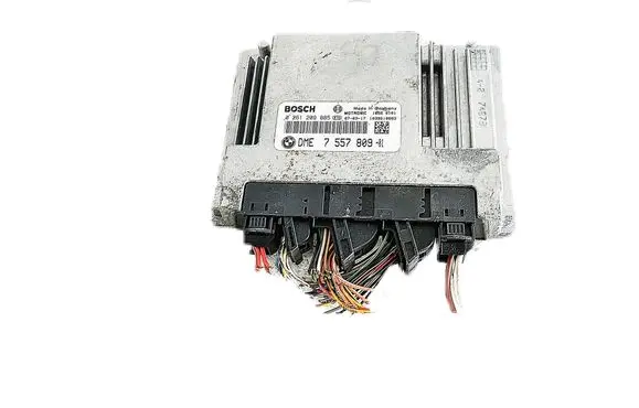 BMW 1 E81 E87 Engine control unit/module 7557809