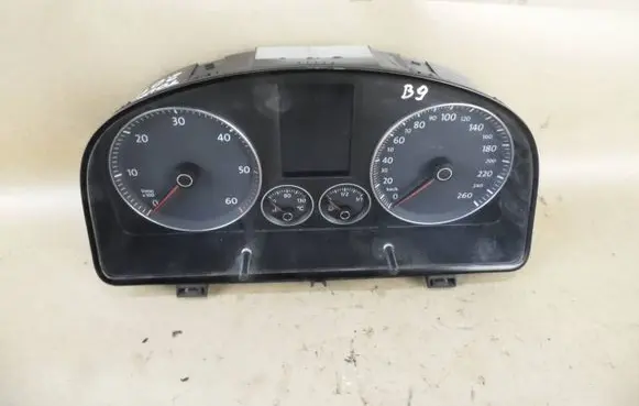 Volkswagen Touran I Speedometer (instrument cluster) 1T0920871A VWZ7Z0D0142497 V0020000