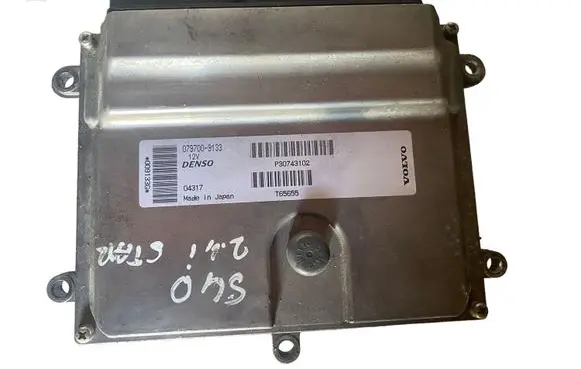 Volvo V50 Engine control unit/module 30743102