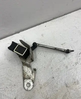 BMW 5 E60 E61 Headlight/headlamp level sensor 6778809