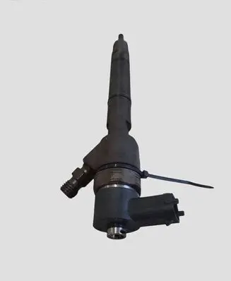 Hyundai i40 Fuel injector 0445110411