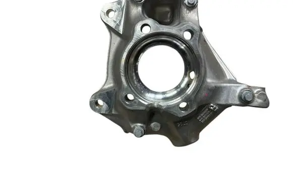 Front wheel hub spindle knuckle