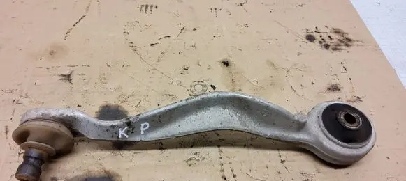Volkswagen PASSAT B5 Front lower control arm/wishbone 4D0407511F