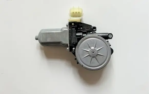 Nissan Rogue Front door window regulator motor 807314BA0A