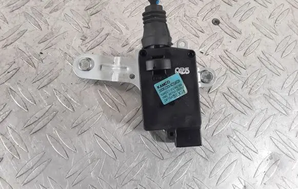 Hyundai Santa Fe Door central lock control unit/module 957502B000