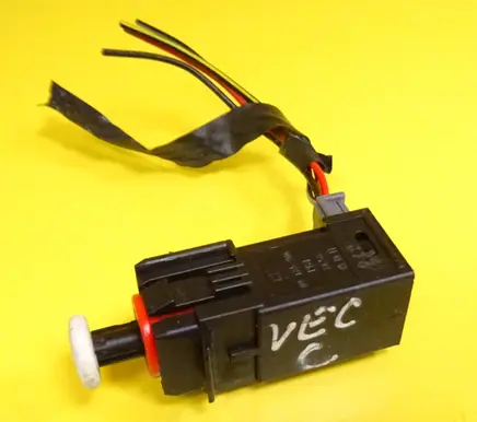 Opel Vectra C Brake pedal sensor switch 09185906