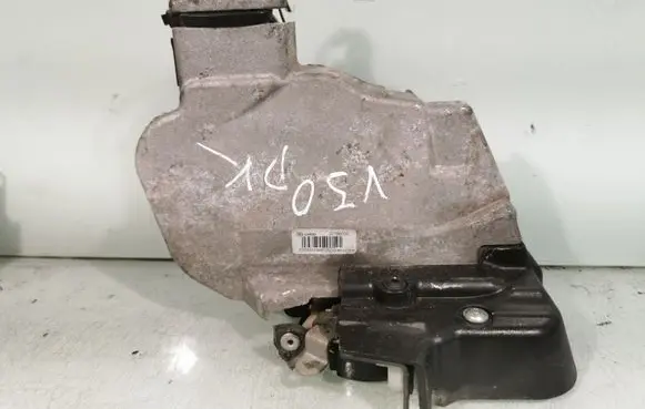 Volvo V50 Front door lock 30799335
