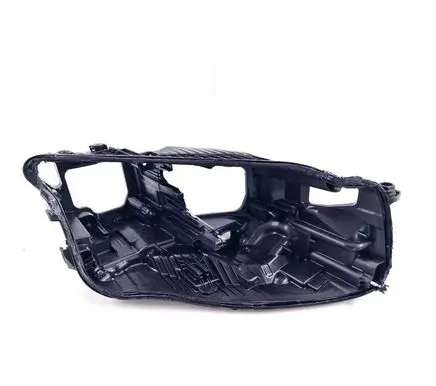 Volkswagen Touareg III Headlight part Suklijais
