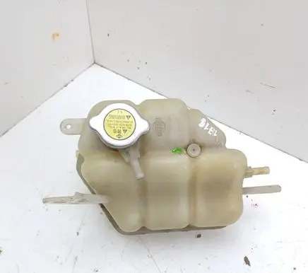 Nissan Navara D40 Coolant expansion tank/reservoir