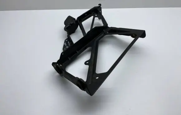 Audi A7 S7 4G Radiator mount bracket 