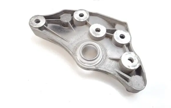 Mercedes-Benz CLS C257 Front differential bracket A6420140500