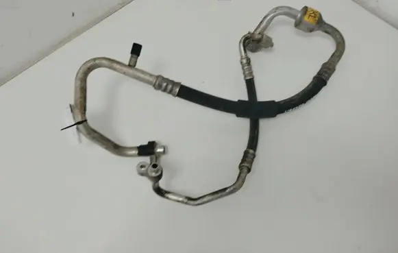 Opel Vectra C Air conditioning (A/C) pipe/hose 24402589