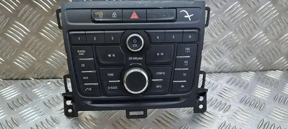 Head unit multimedia control